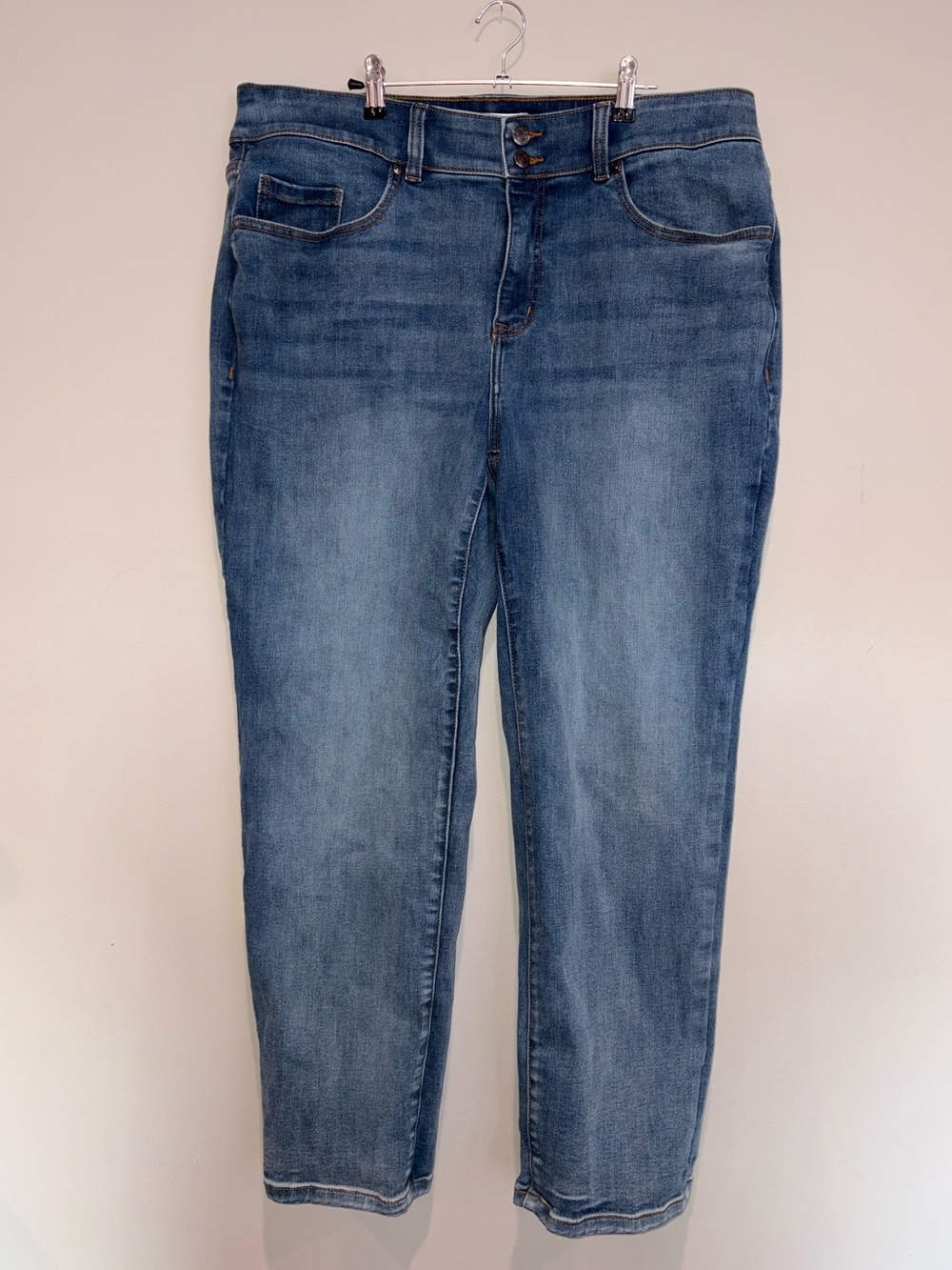 Lane Bryant Mid Wash Size 18S Jeans